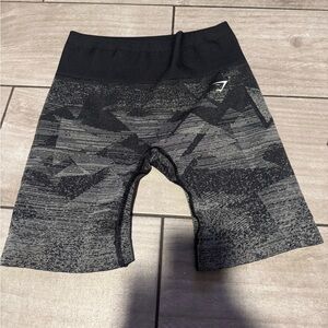 Gymshark Adapt Ombre Seamless Shorts Triangle Black Print Size M